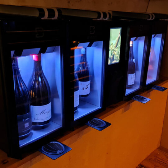 Distributeur de vin au verre Digital 8 bouteilles au restaurant La Dame d'Aquitaine à Dijon