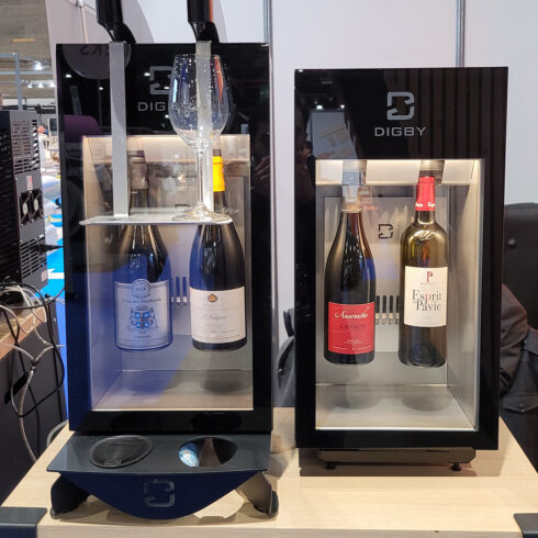 Distributeur de vin au verre Duo et système de conservation du vin Duo Sommelier au salon Rest'Hotel 2025 de Brest